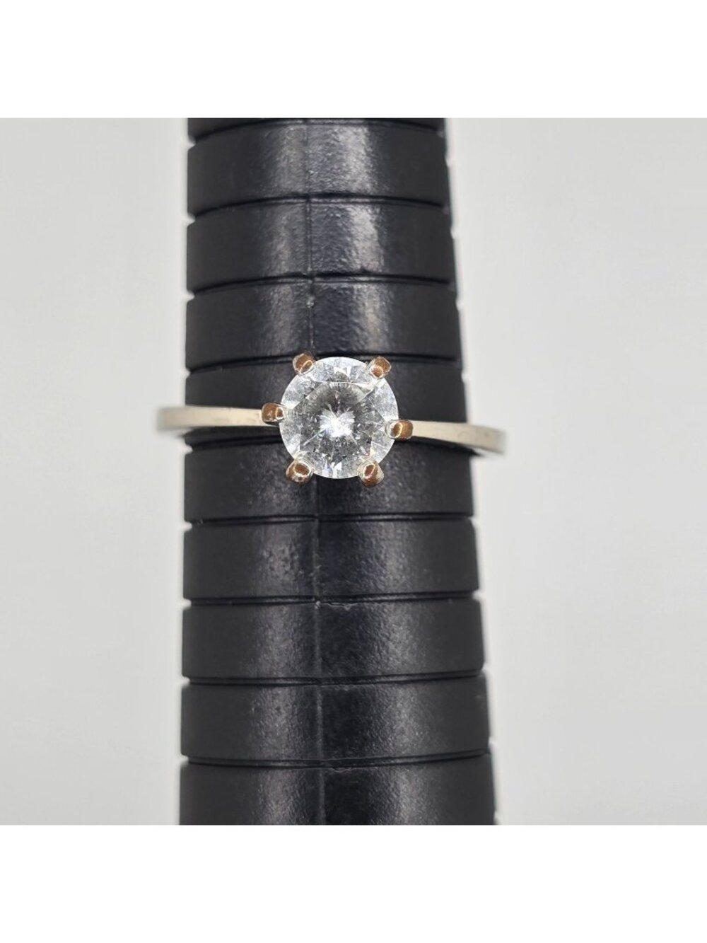 Vintage SETA Ring Silver tone Solitaire Engagement Round-Cut Stone Size 8.75